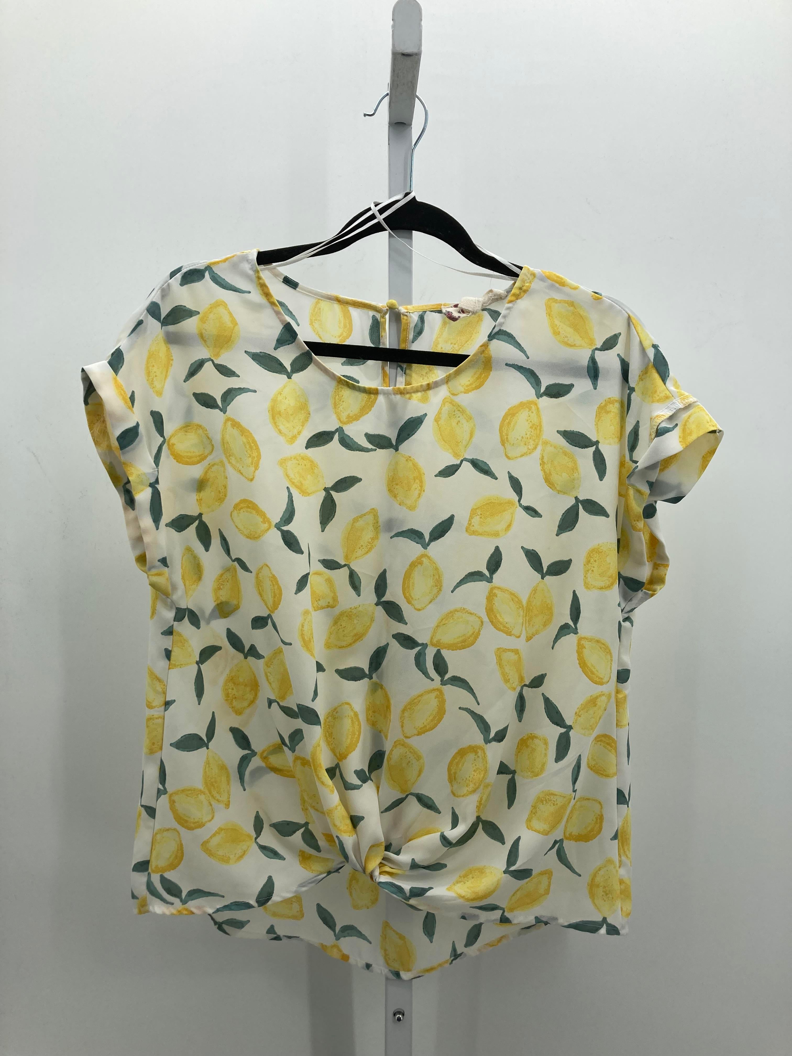 Hippie Rose Size Large Juniors Short Sleeve Shirt