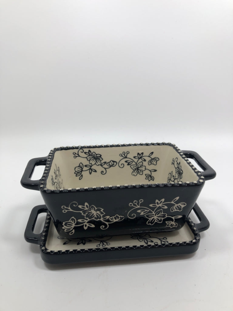 2PC SM BLACK/WHITE FLORAL TEMPTATIONS DISH W/LID.