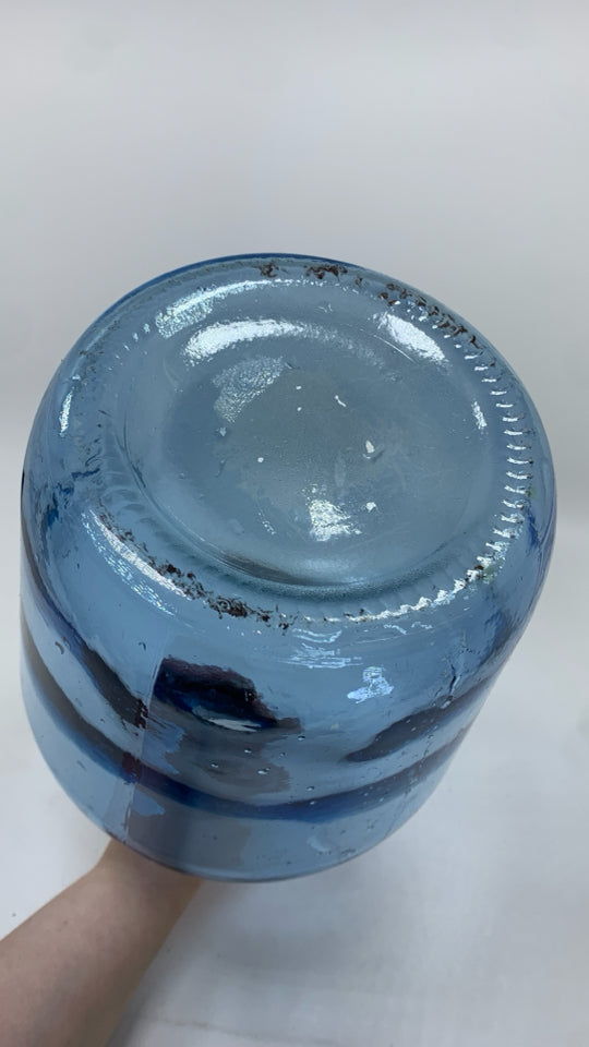 BLUE GLASS BOTTLE VASE.