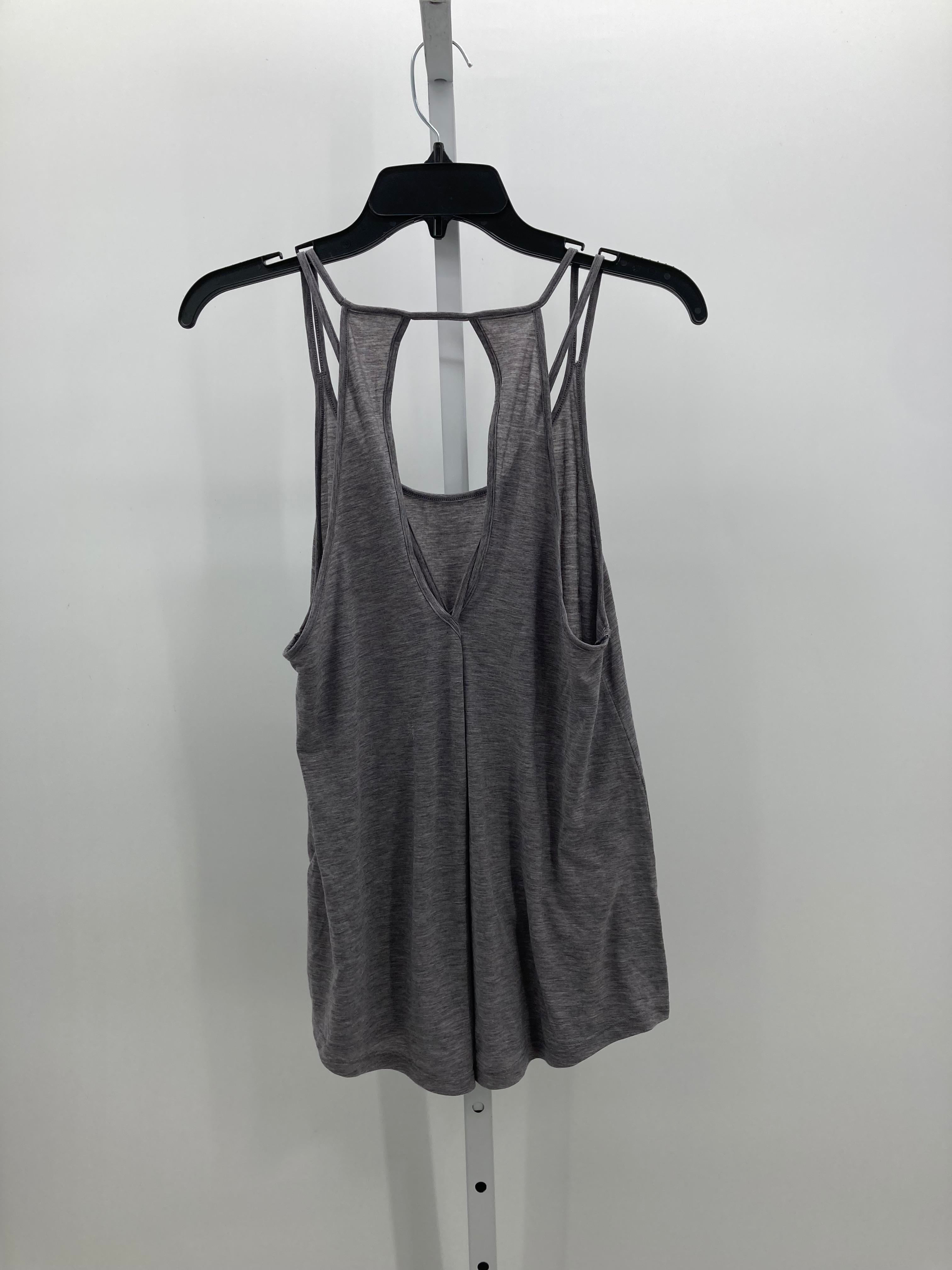 Under Armour Size Extra Large Misses Tank