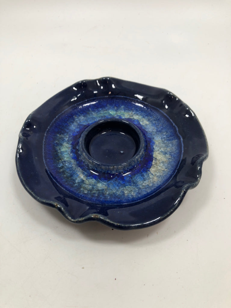CRACKLE POTTERY ASHTRAY.