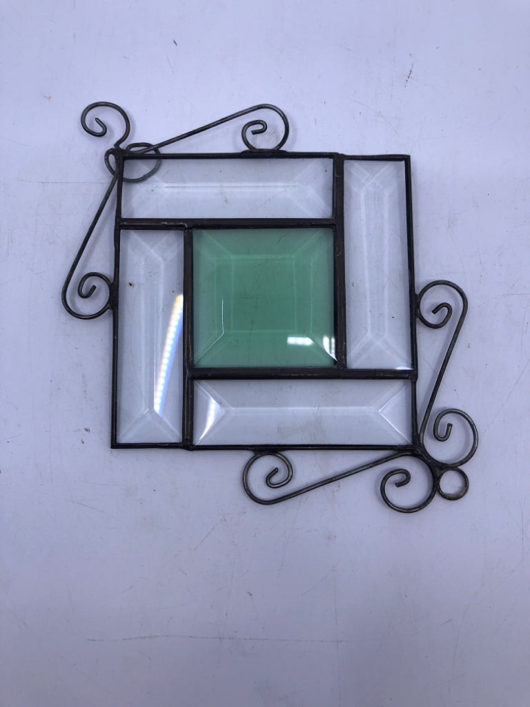 GREEN GLASS SUN CATCHER.