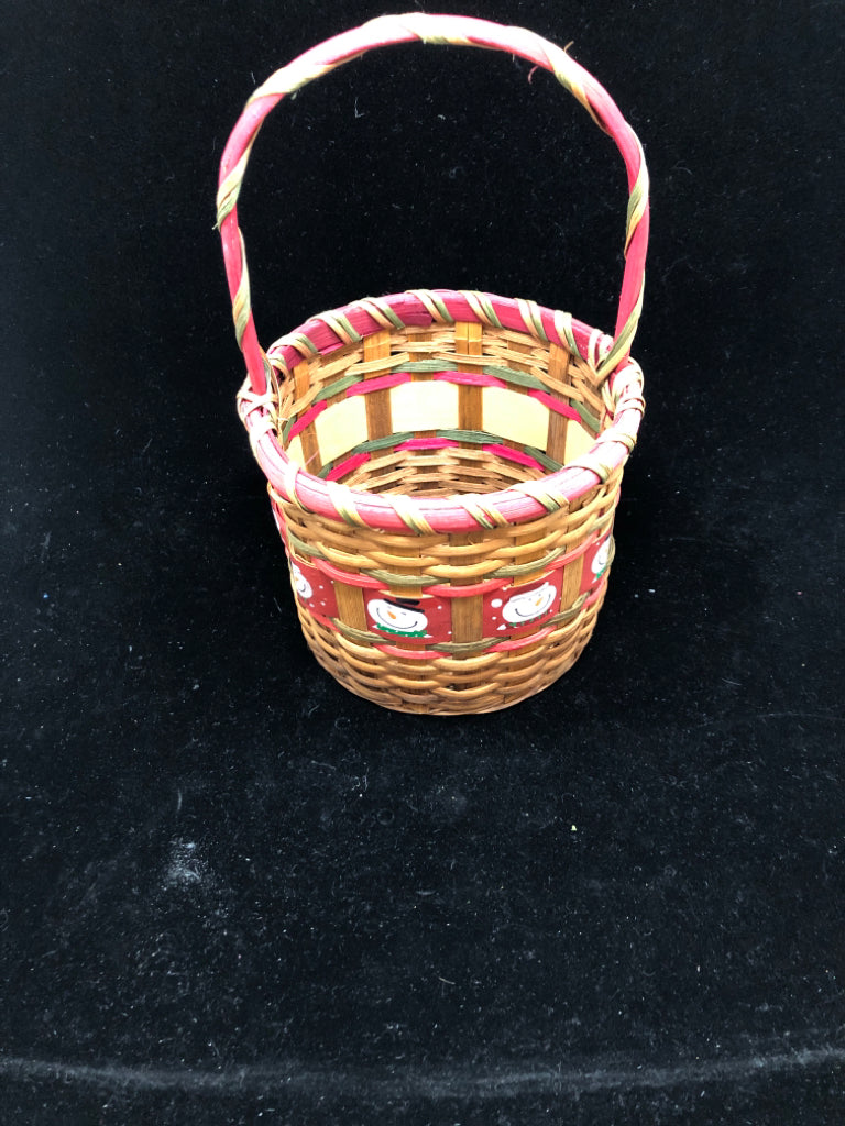 RED AND TAN SNOWMAN WICKER BASKET.