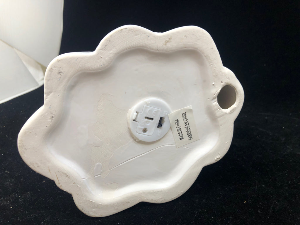 CERAMIC LIGHT UP GHOST DECOR.