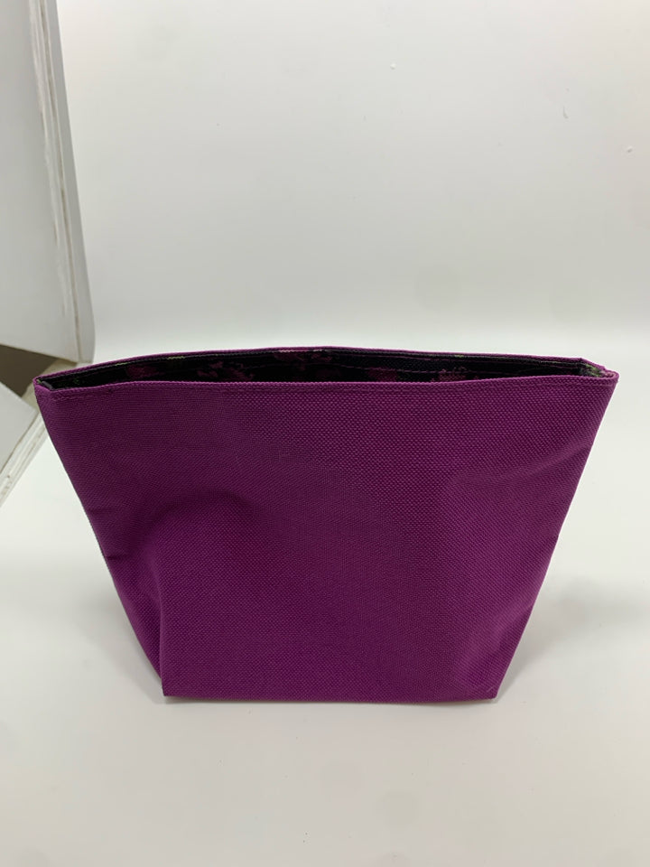 PURPLE FLORAL LUNCH BAG W/POUCH.