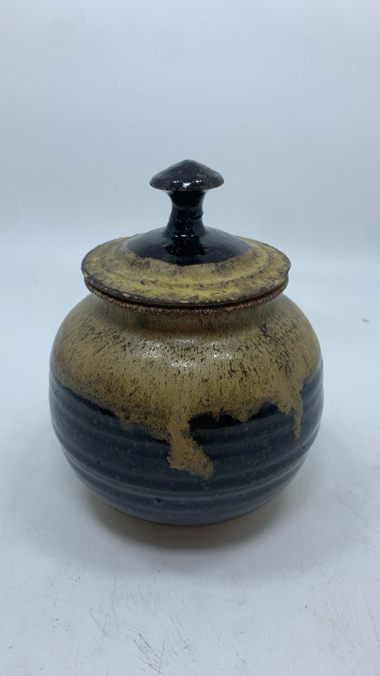 DRK BROWN GLAZED JAR W/DRIP BROWN DRIP GLAZE+LID.