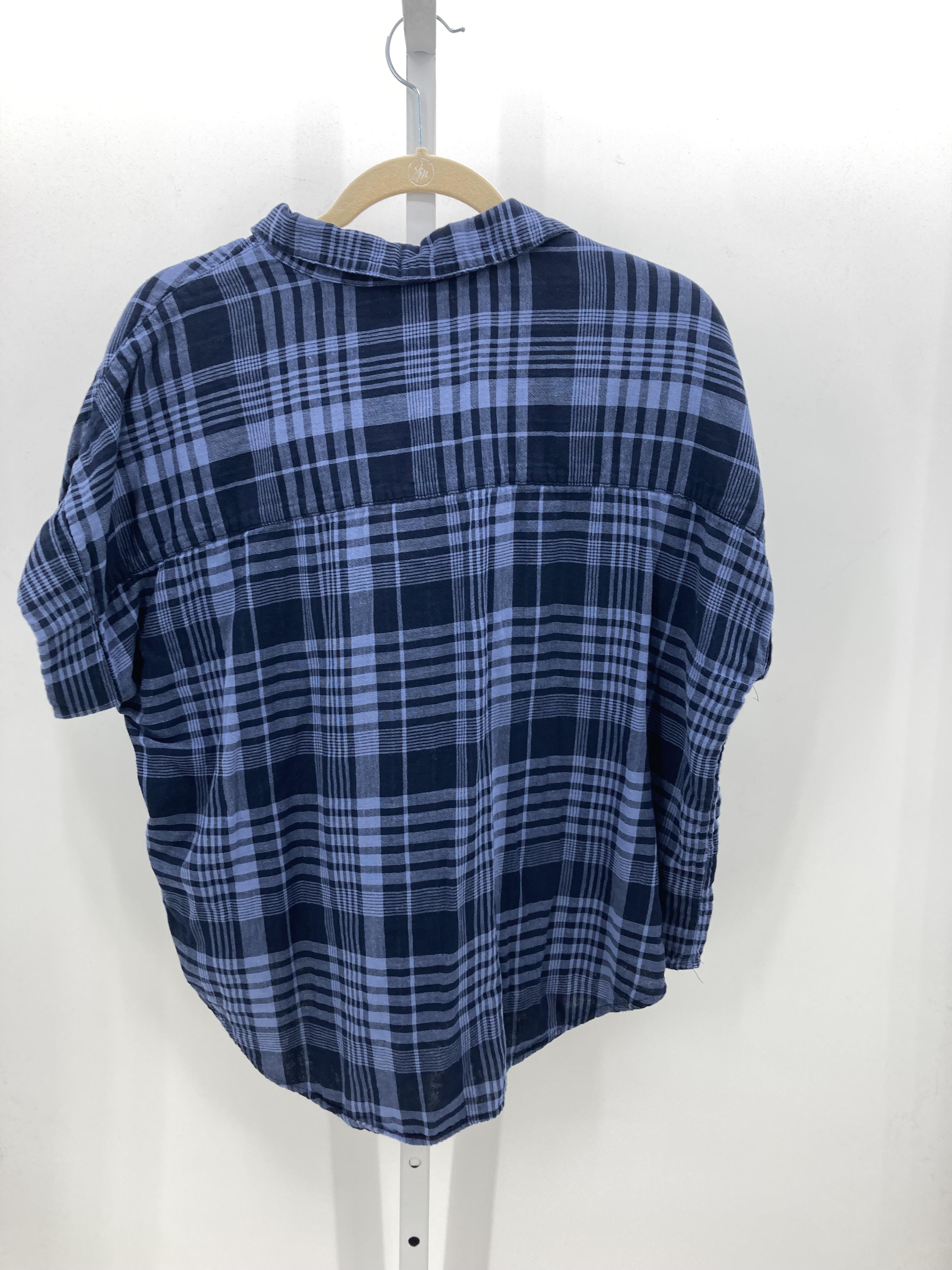 Time and Tru Size Large Misses Short Sleeve Shirt