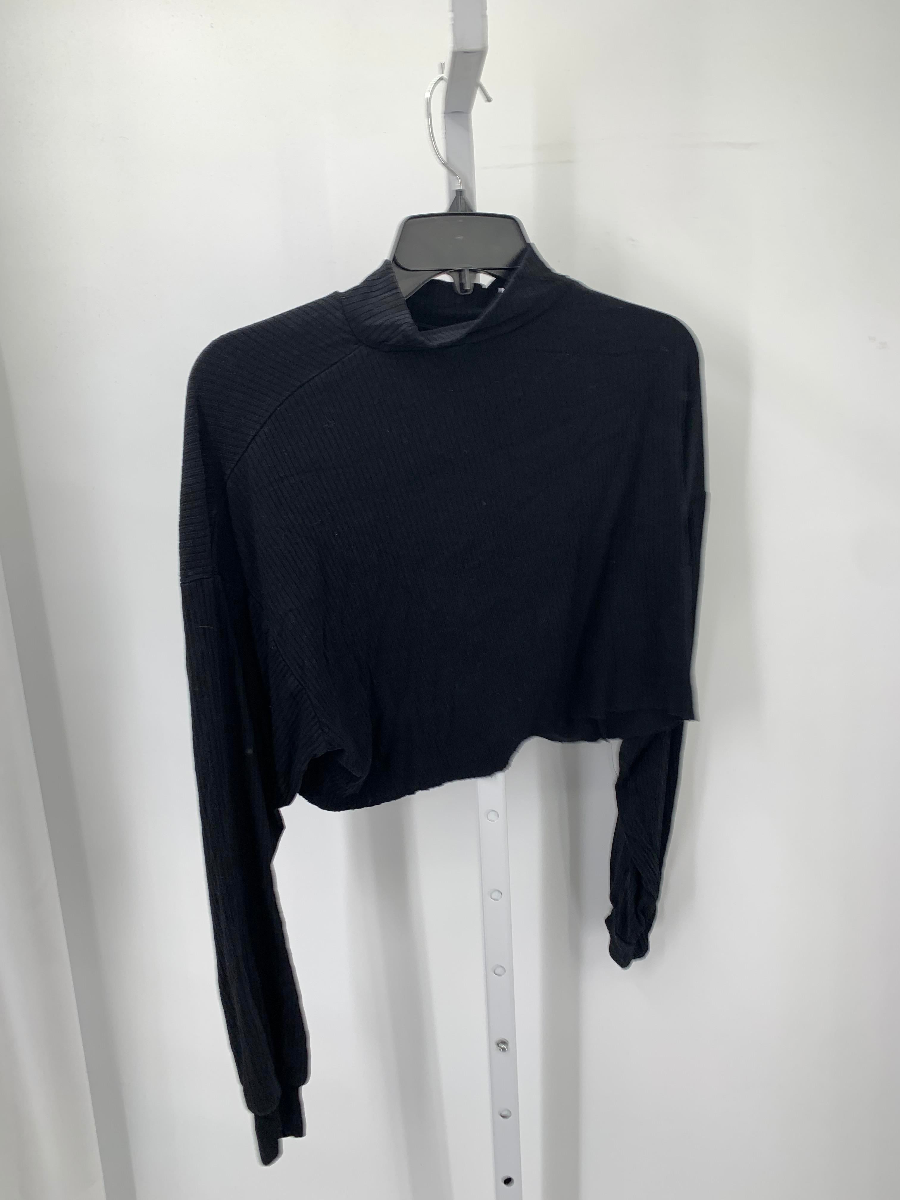 Size 2 Juniors Long Sleeve Shirt