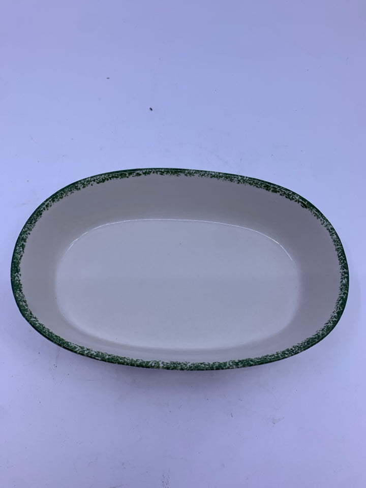 2 OVAL APPLE PATTERN BAKERS 7.