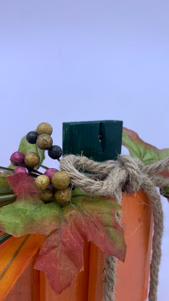 PUMPKIN SHAPED RECLAIMED WOOD W/LEAVES AND TWINE .