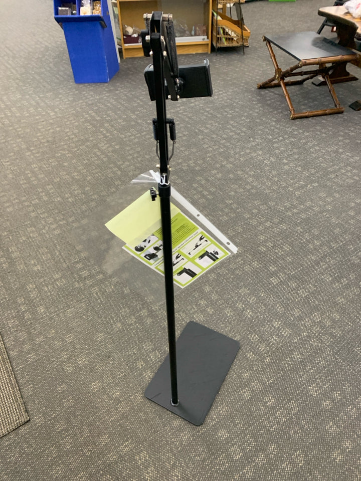 BLACK METAL TABLET/PHONE ADJUSTABLE FLOOR STAND.