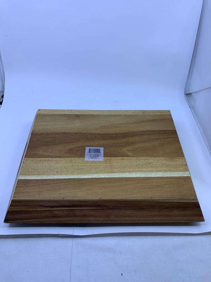 WOOD DESSERT TRAY.