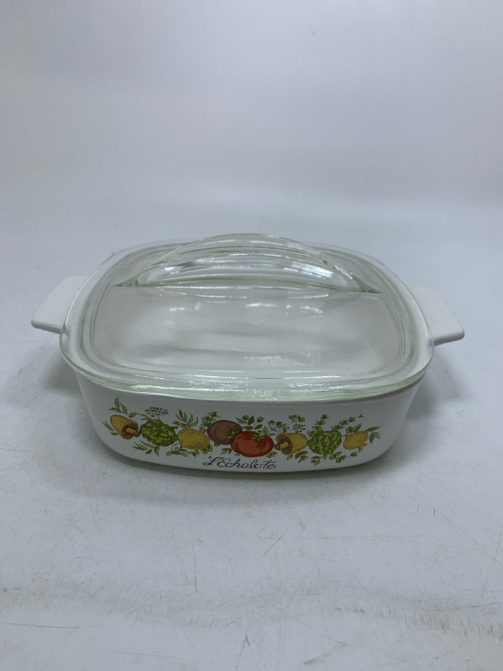 SHALLOW VEGGIE PRINT DISH W/ LID.