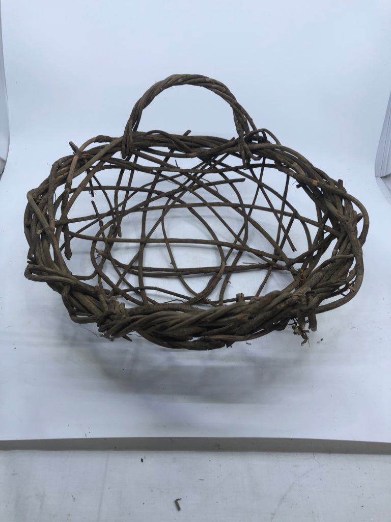 RUSTIC TWIG CIRCLE BASKET W/ 2 HANDLES.
