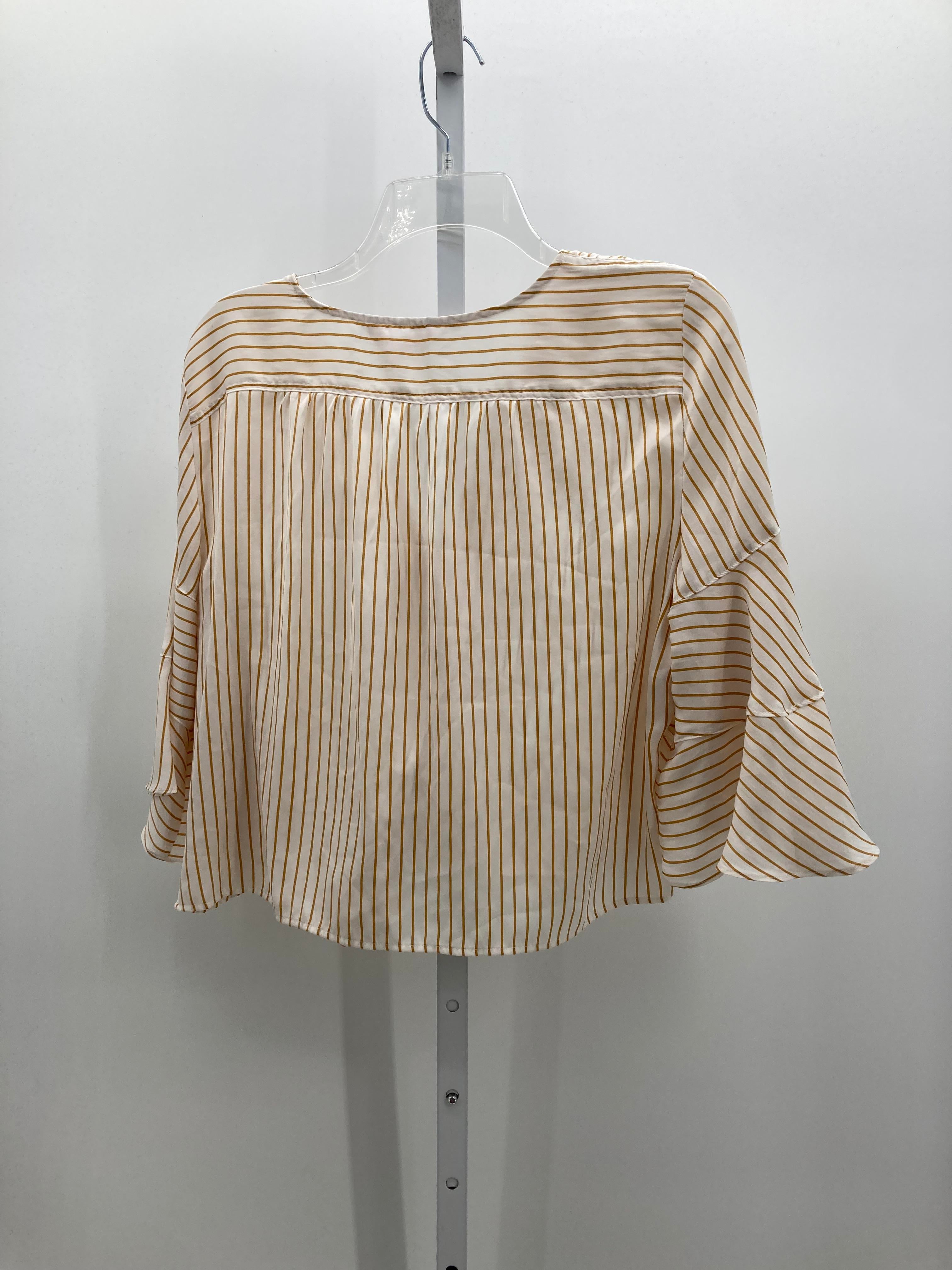 Lauren Conrad Size Large Misses Short Sleeve Shirt