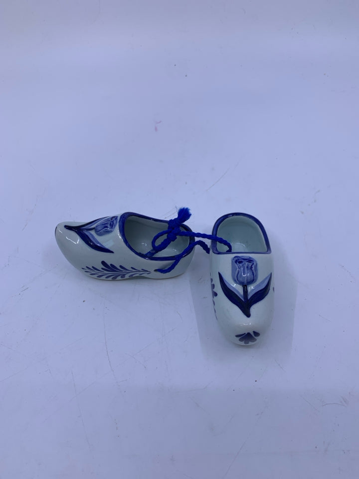 2 DELFT MINI HOLLAND SHOES W/ EMBOSSED ROSES.
