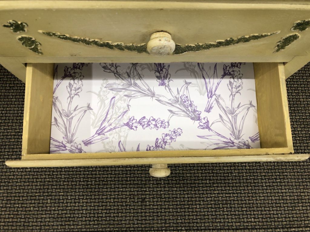 VTG-STYLE FLORAL DISTRESSED PAINTED DRESSER.