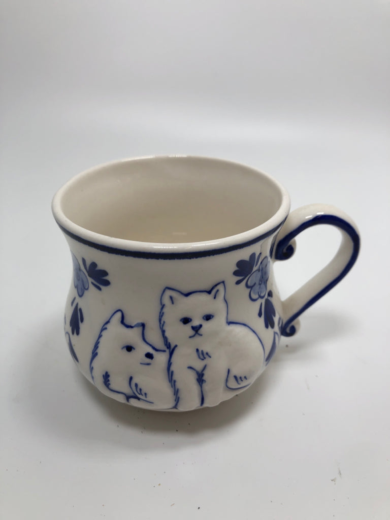 DELFT BLUE BLUE PAINTED CAT MUG.