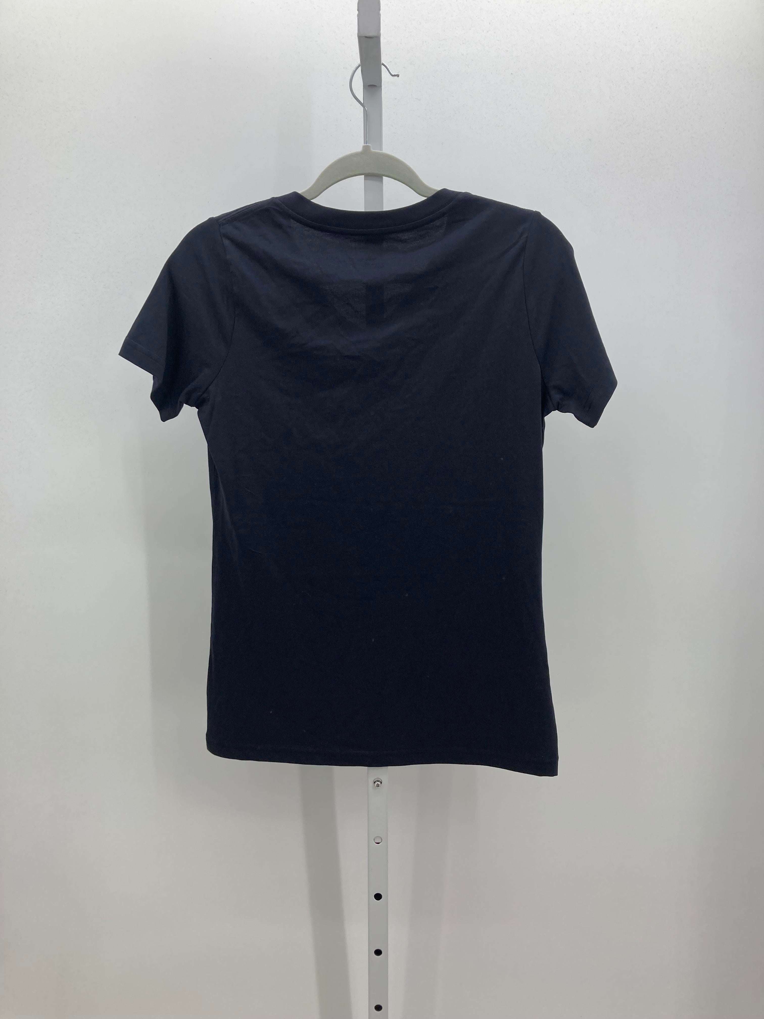 Genuine Merchandise Size Medium Misses Short Sleeve Shirt