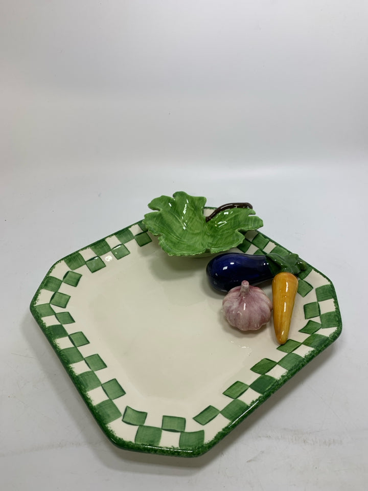 SERVING PLATTER W/ GREEN PLAID EDGE 3D FRUIT AND LEAF BOWL.