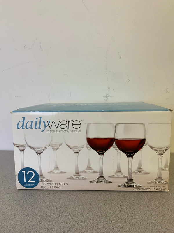 12 RED WINE GLASSES IN BOX