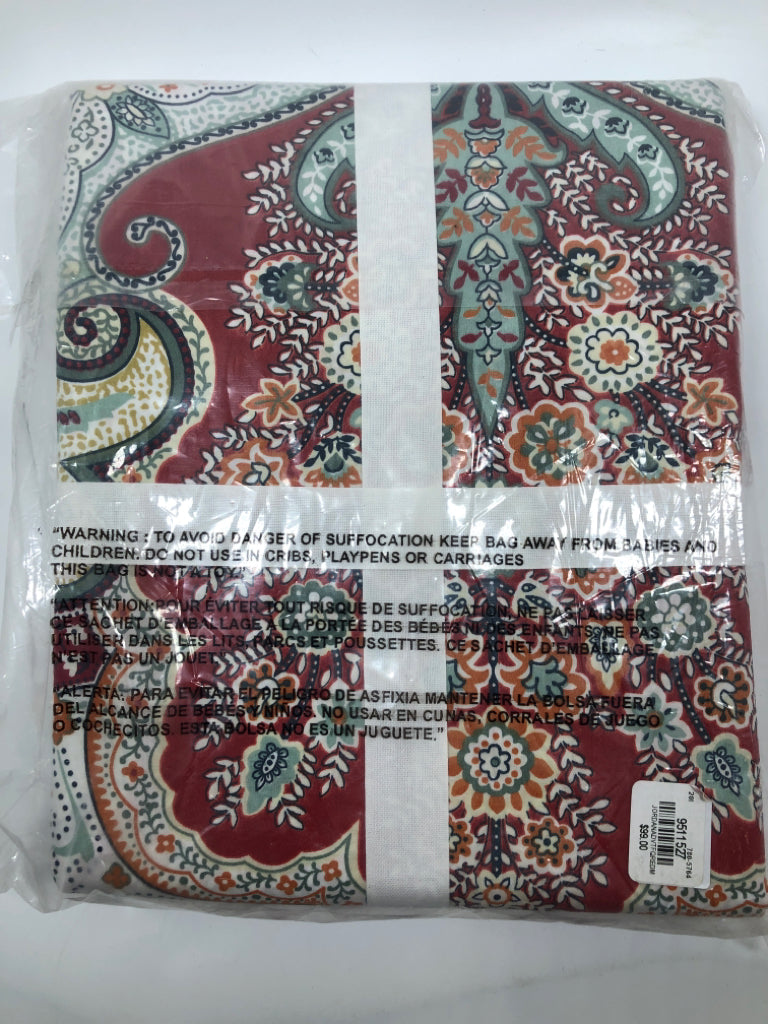 NIP RED FLORAL JORDANA FULL/QUEEN DUVET COVER.