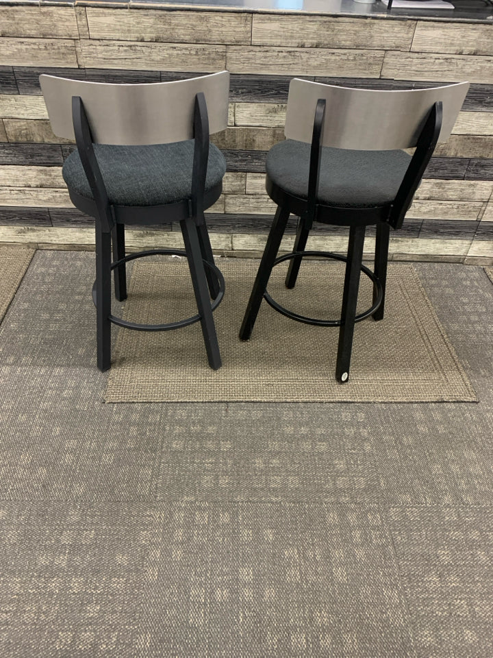2PC SWIVEL BAR STOOL WITH SILVER METAL BACK & GRAY FABRIC SEATS AMICA.