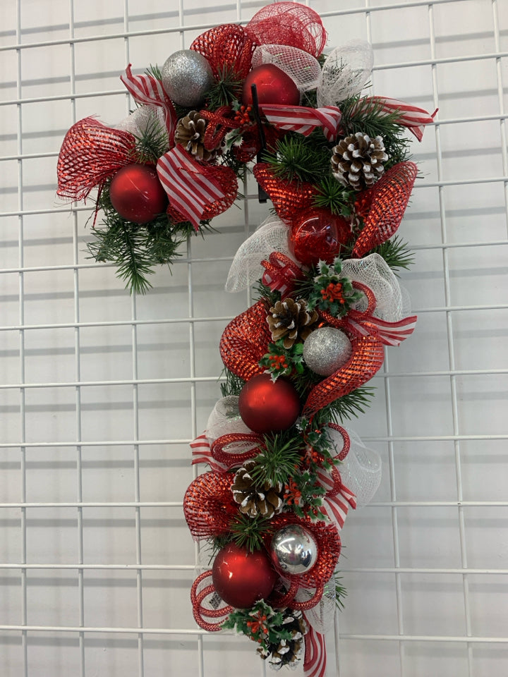ORNAMENT AND RIBBON CANDY CANE WREATH.