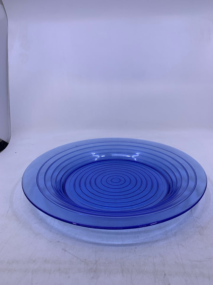 LARGE LIGHT BLUE GLASS SERVING BOWL W/ LINES.