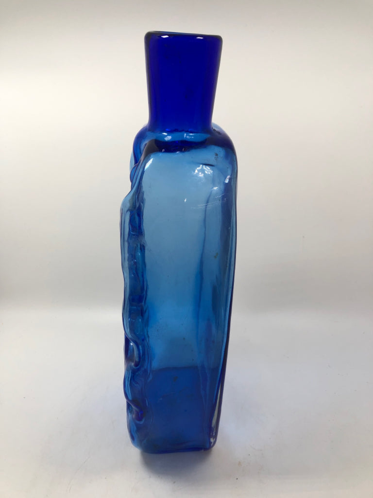 BLUE BUBBLE SWIRL VASE.
