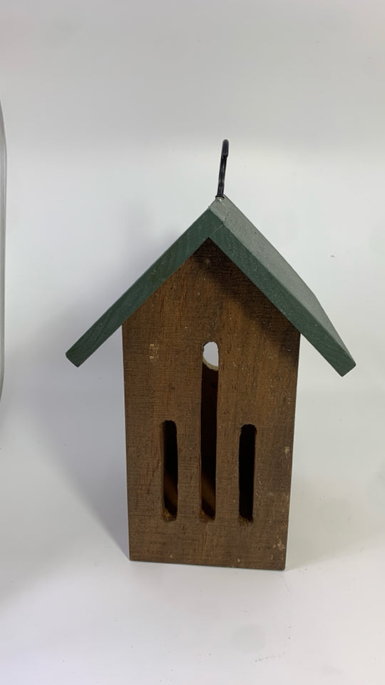 WOOD BIRDHOUSE W/BUTTERFLY DETAILS.