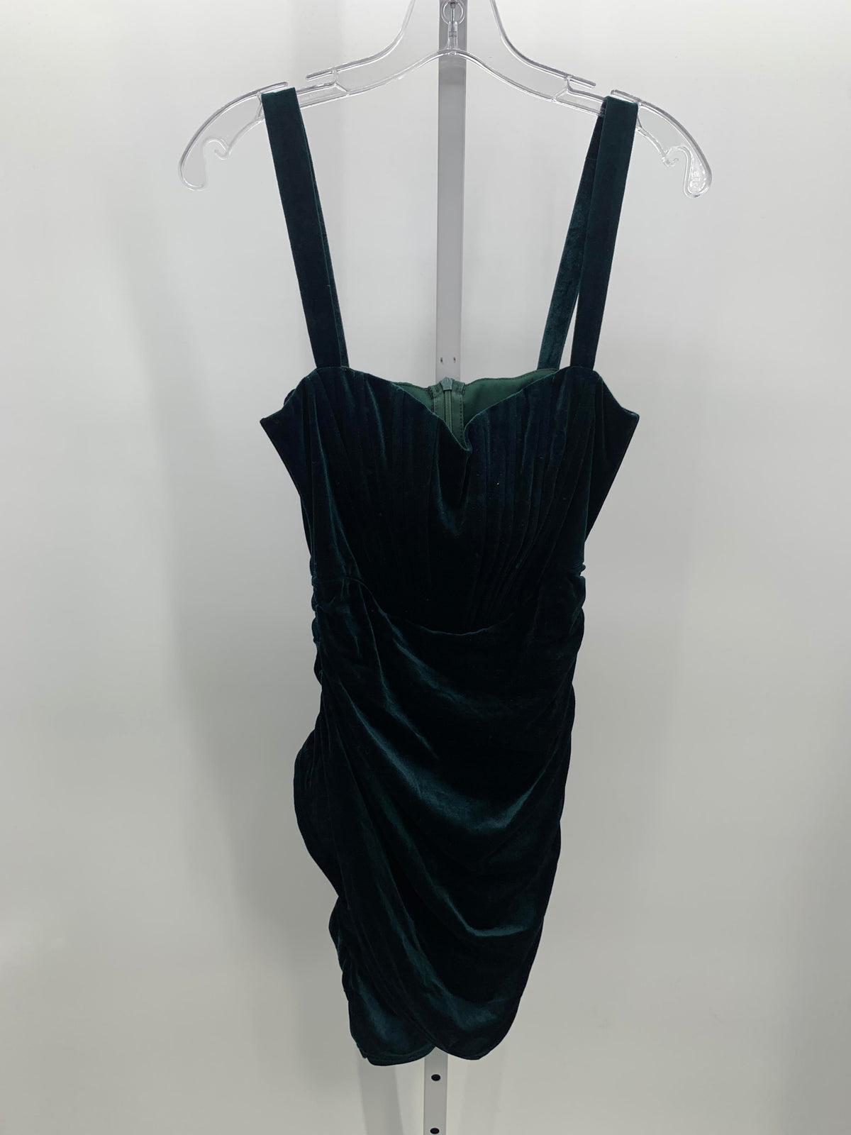 Size Medium Juniors Sleeveless Dress