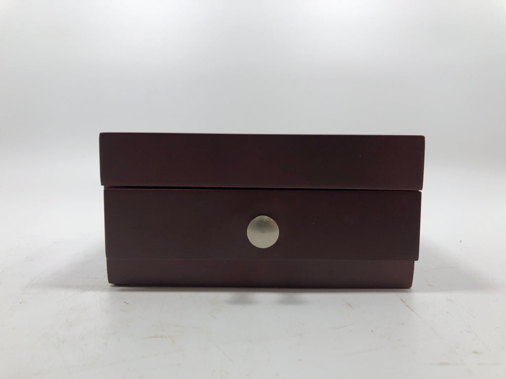 BROWN WOOD JEWELRY VALET W/DRAWER.