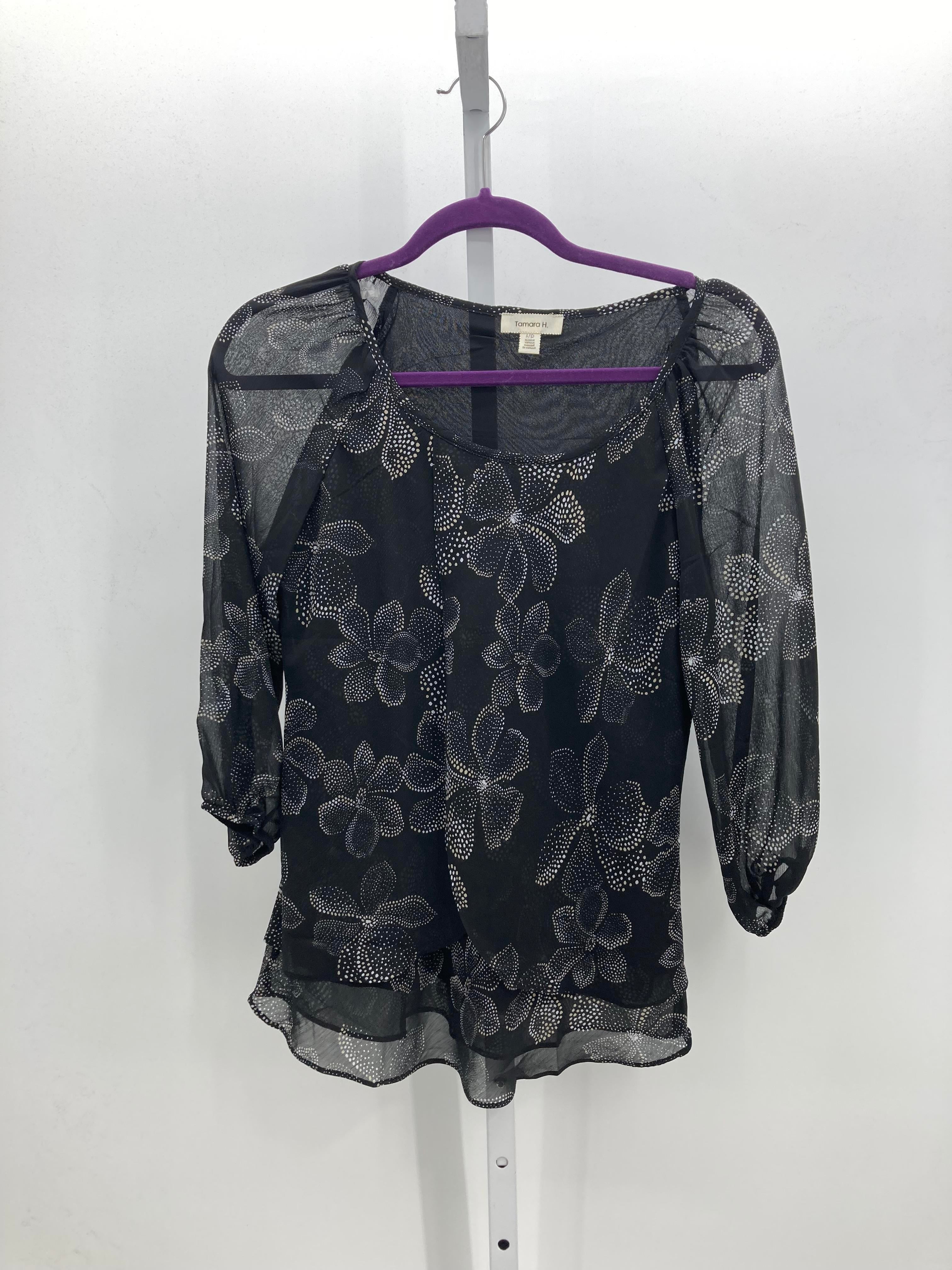 Size Small Misses 3/4 Sleeve Shirt