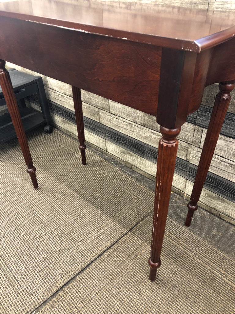 CHERRY WOOD VANITY W/ DRAWER.