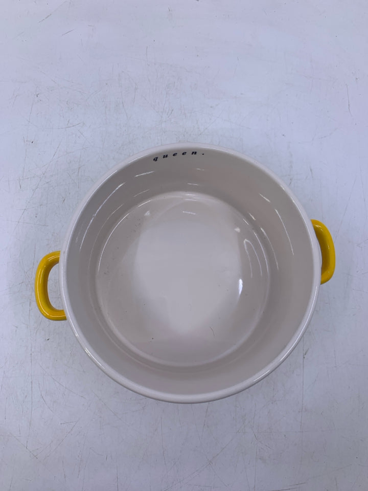 QUEEN BEE CIRCLE BAKER W/ YELLOW HANDLES EMBOSSED BEE.