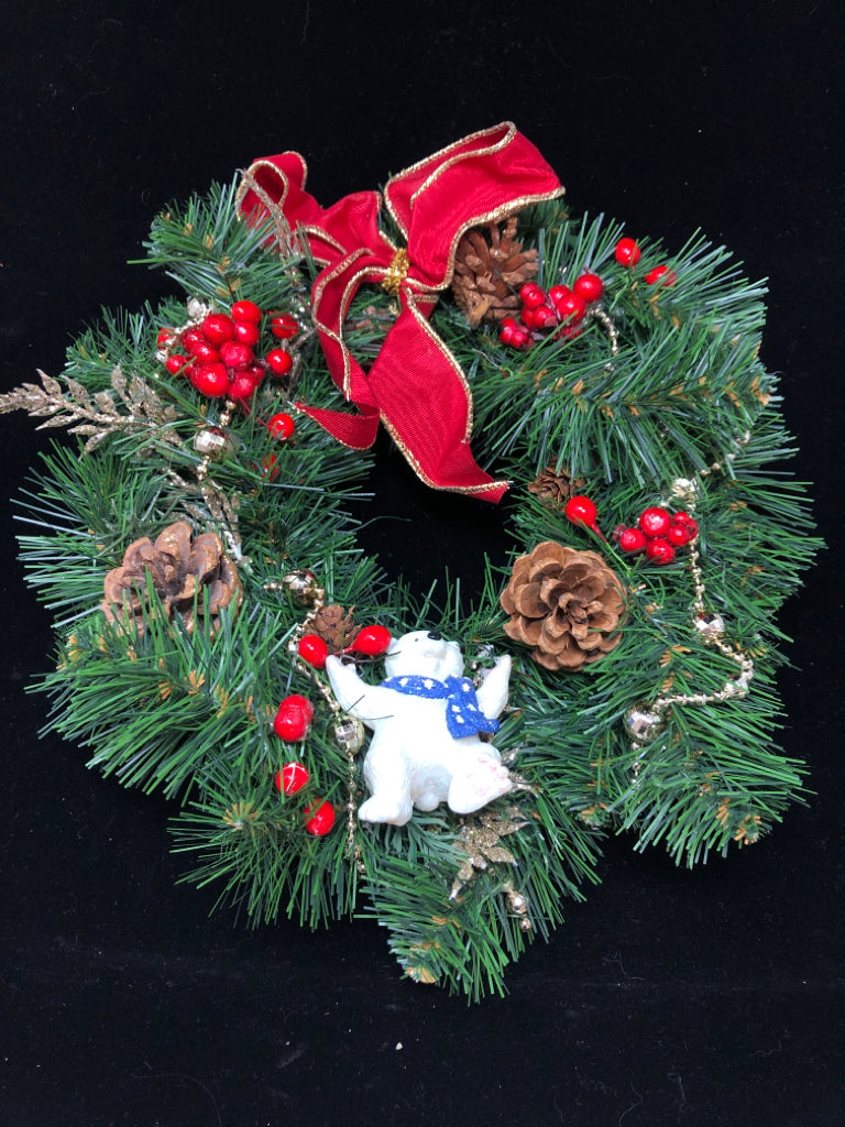 SM POLAR BEAR WREATH.