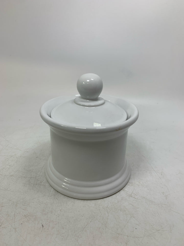 SHORT WHITE CANISTER MADE IN PORTUGAL.