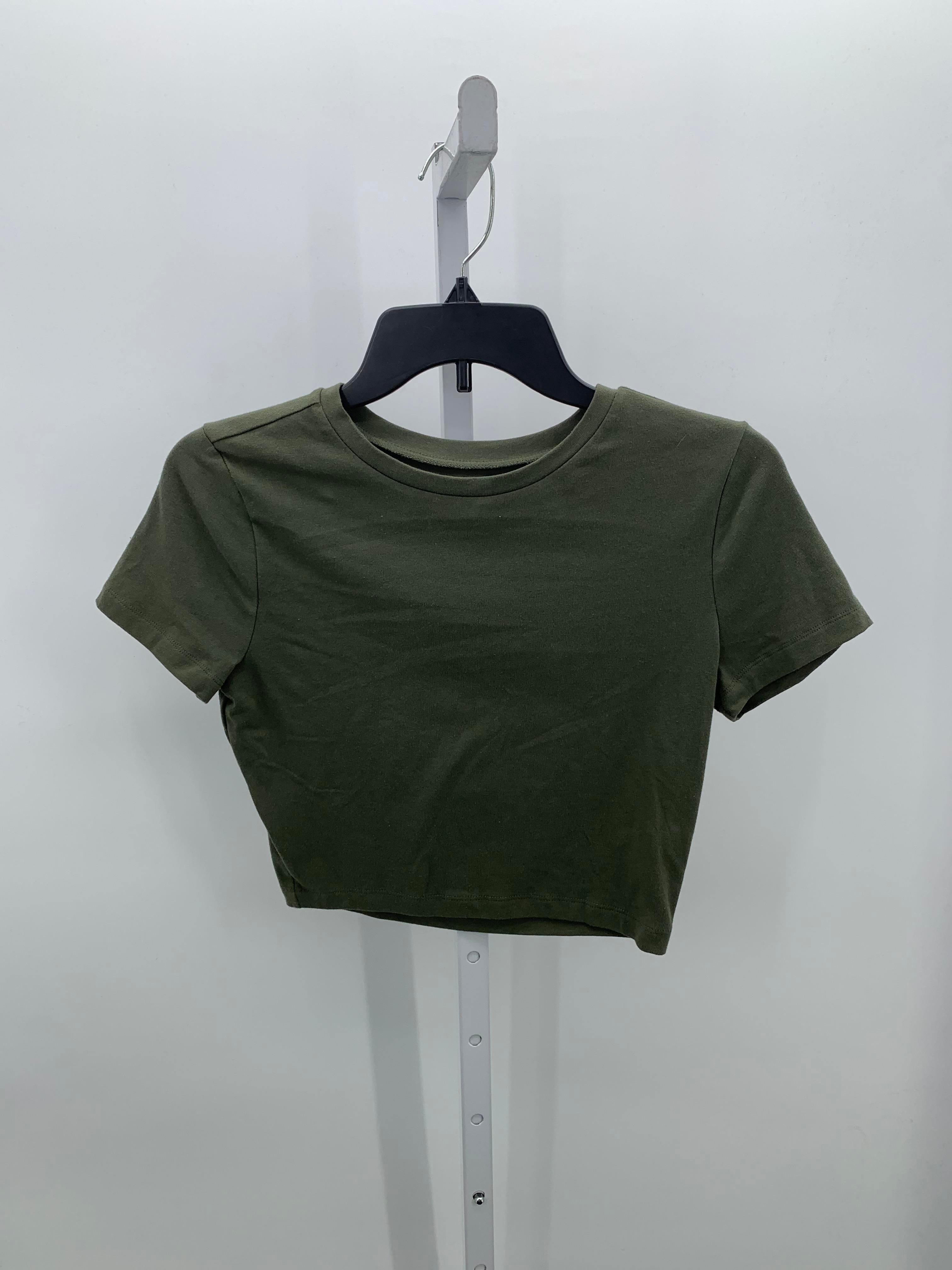 Wild Fable Size Medium Juniors Short Sleeve Shirt