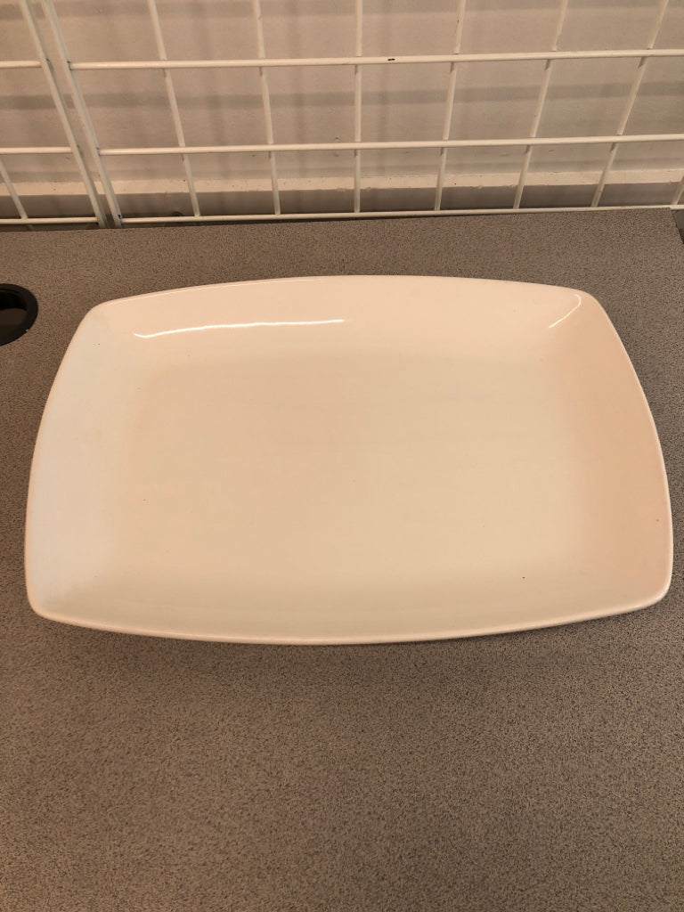LG WHITE CERAMIC SERVING PLATTER MADE IN PORTUGAL.