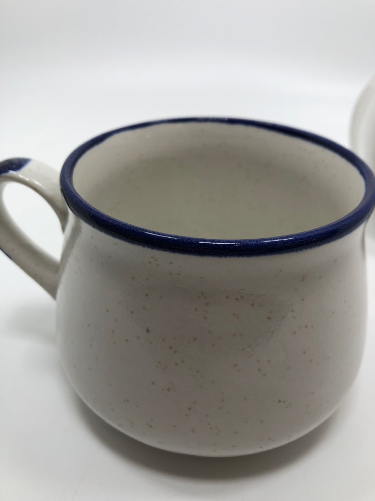 2 SPECKLED SOUP & CRACKER MUGS.