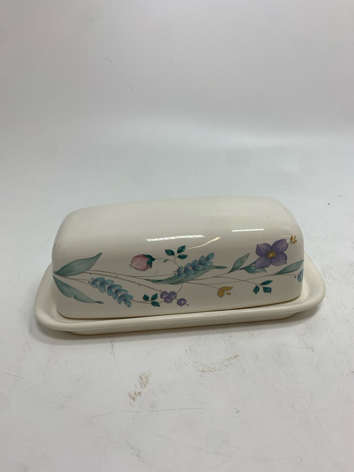 FLORAL PAINTED PFALTZGRAFF COVERED BUTTER DISH.