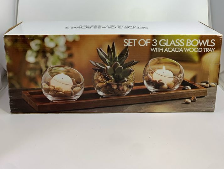 ACACIA TRAY W/3 GLASS BOWLS IN BOX.