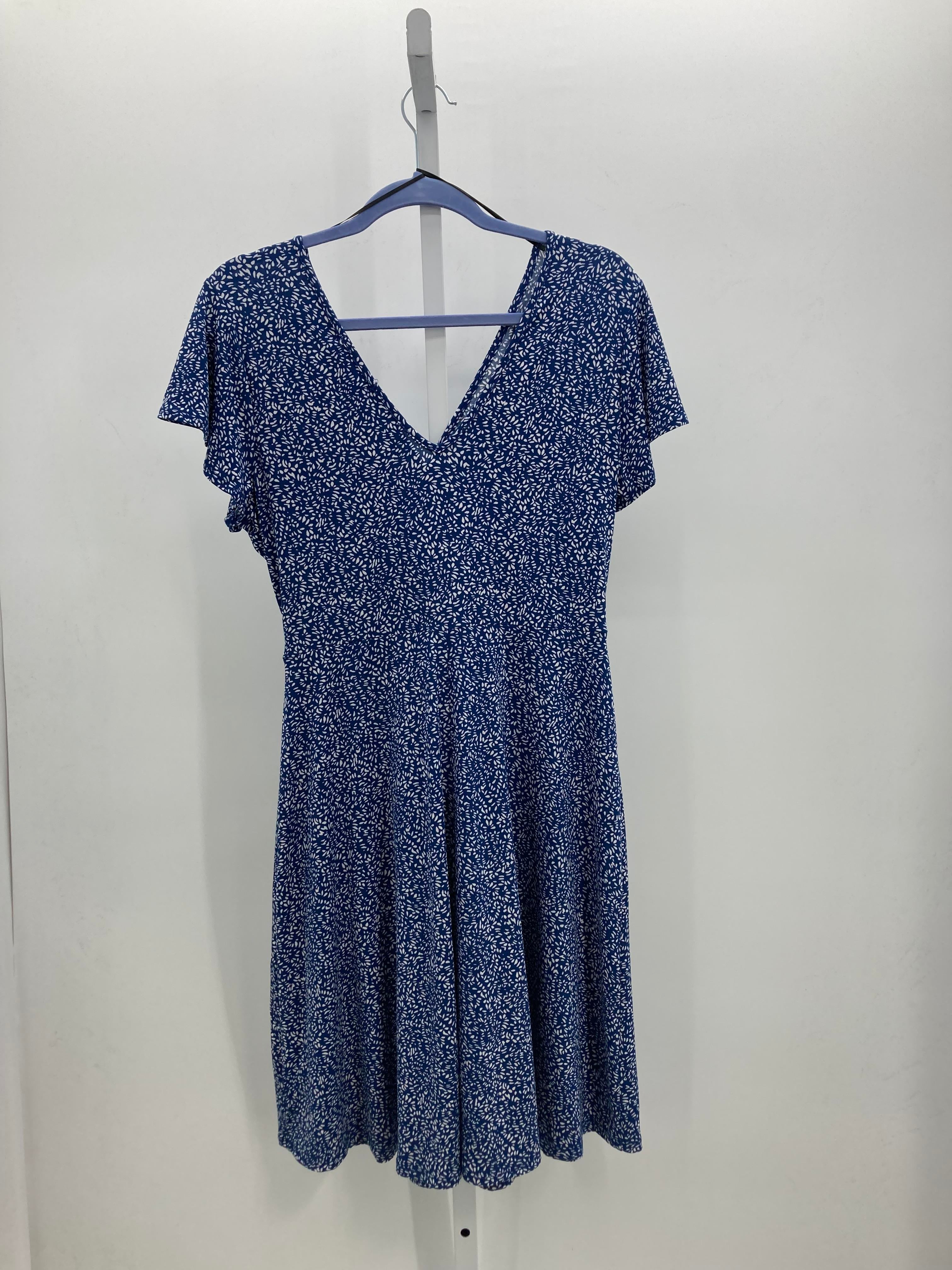 Size Large Misses Short Sleeve Dress