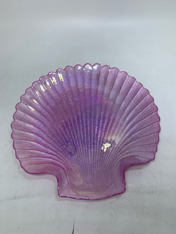 IRIDESCENT GLASS SHELL SHAPED PLATE.