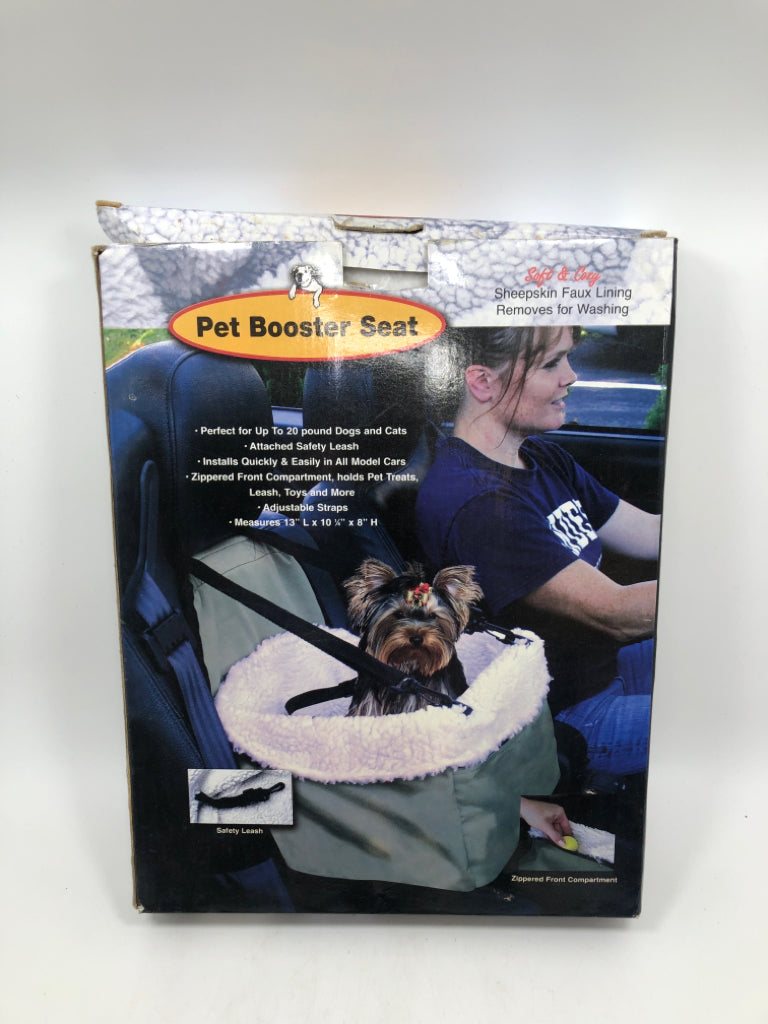 NIB PET BOOSTER SEAT.