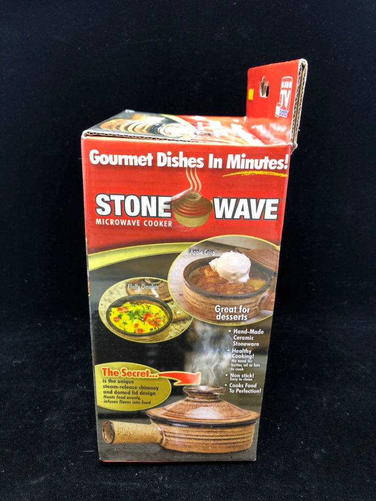 STONE WAVE MICROWAVE COOKER IN BOX.