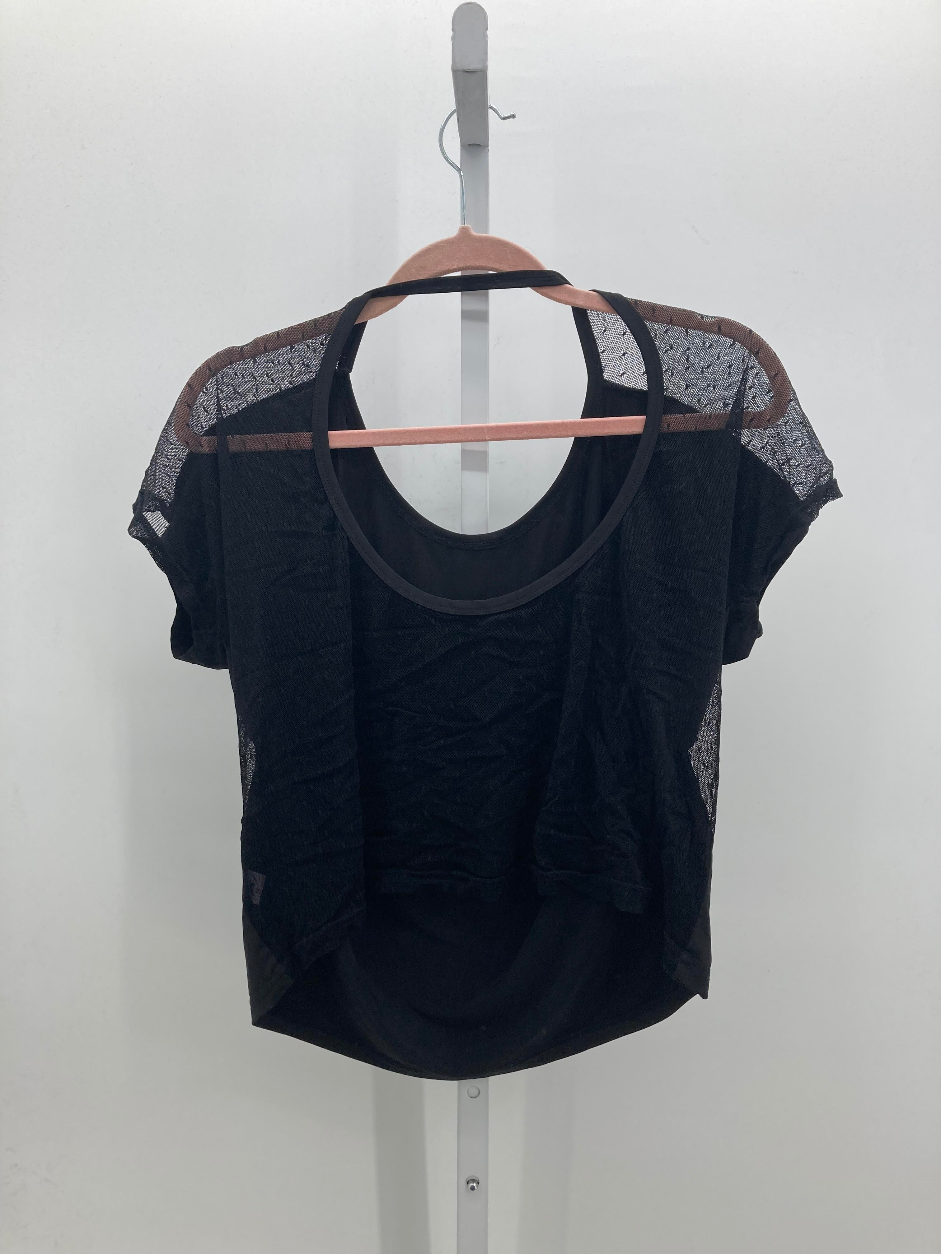 Size Small Juniors Short Sleeve Shirt