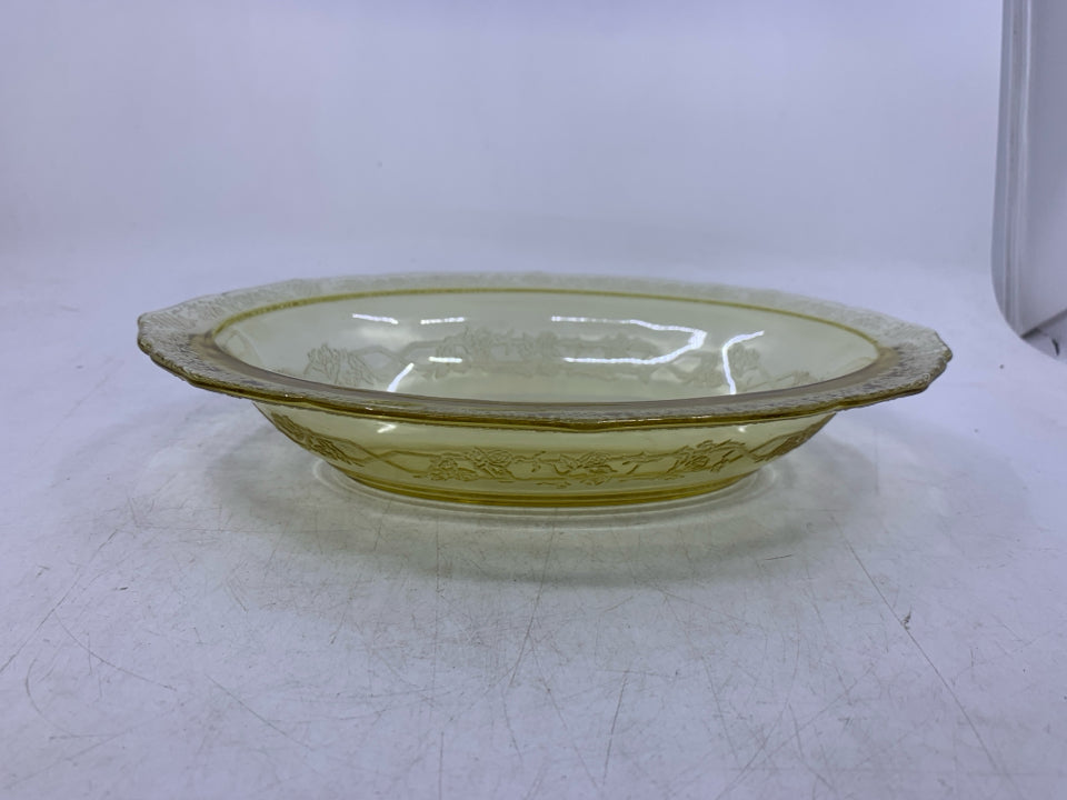 VTG OVAL PRESSED GLASS BOWL.