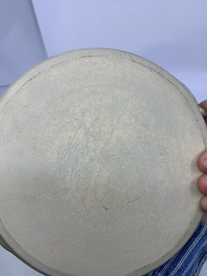 BLUE IRIS FLOWERS SERVER.